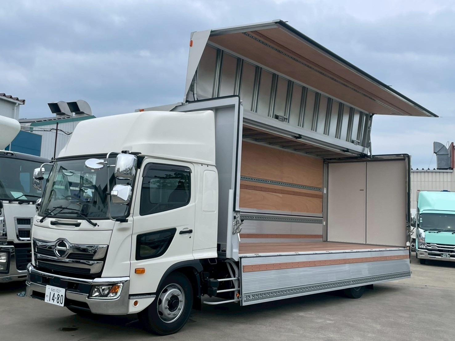 中古車販売